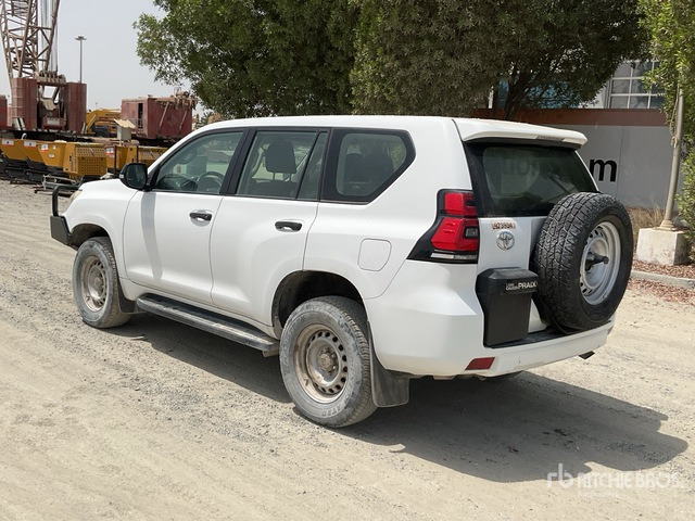 2018 Toyota Prado 150L 4x4 SUV - SUV: hình 3 2018 Toyota Prado 150L 4x4 SUV - SUV: hình 3