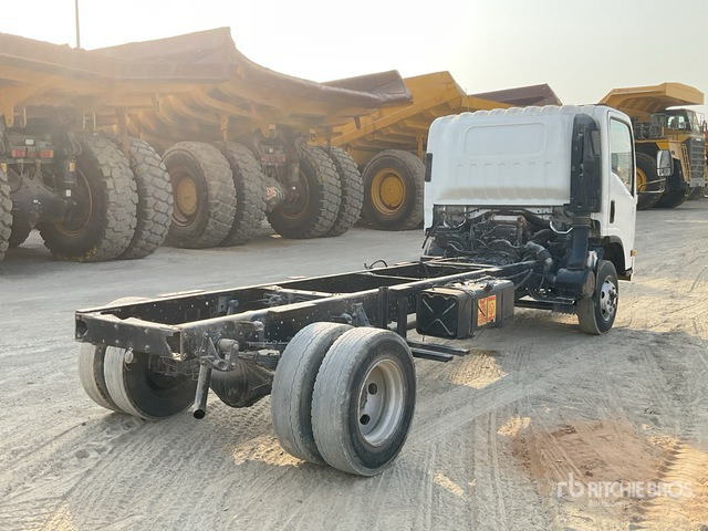 2019 Isuzu NPR 4x2 Cab and Chassis - Xe tải khung gầm: hình 3 2019 Isuzu NPR 4x2 Cab and Chassis - Xe tải khung gầm: hình 3