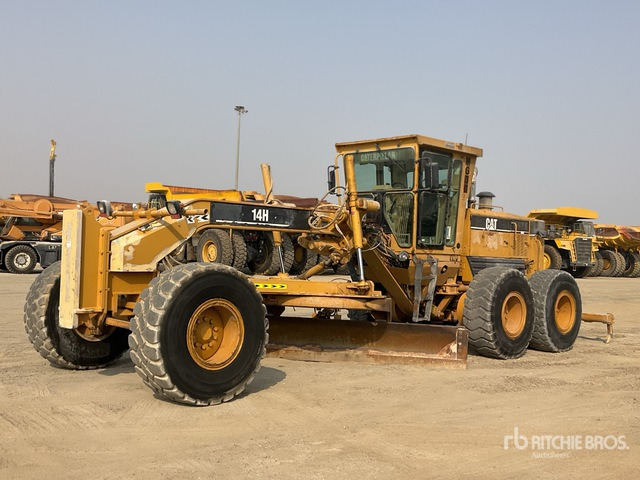 Cat 14H - Máy san: hình 1 Cat 14H - Máy san: hình 1