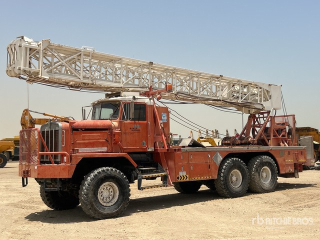 Kenworth - Cẩu bánh lốp: hình 2 Kenworth - Cẩu bánh lốp: hình 2