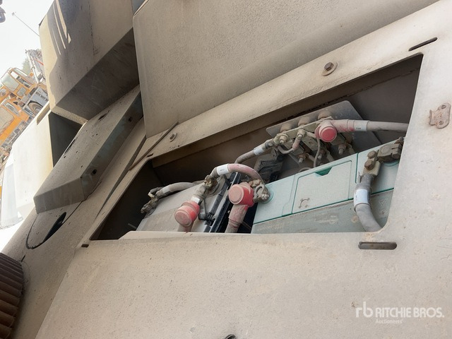 2007 Grove RT700E 55 ton 4x4x4 (Inoperable) Rough Terrain Crane - Máy móc khác: hình 5 2007 Grove RT700E 55 ton 4x4x4 (Inoperable) Rough Terrain Crane - Máy móc khác: hình 5