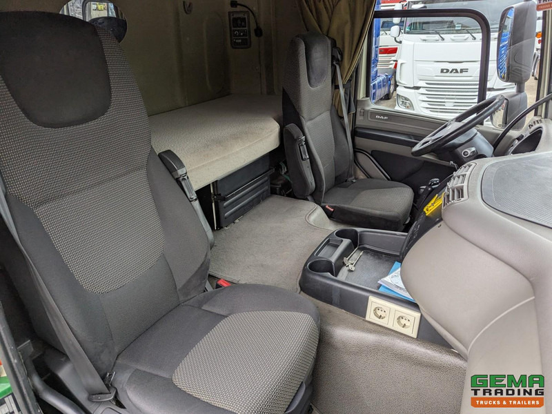 Xe tải thùng mui bạt DAF FAN CF85.410 6x2/4 Spacecab Euro5 EEV - Schuifzeilen/dak 7.23m + Laadklep 6000kg - 10/2025APK: hình 16 Xe tải thùng mui bạt DAF FAN CF85.410 6x2/4 Spacecab Euro5 EEV - Schuifzeilen/dak 7.23m + Laadklep 6000kg - 10/2025APK: hình 16