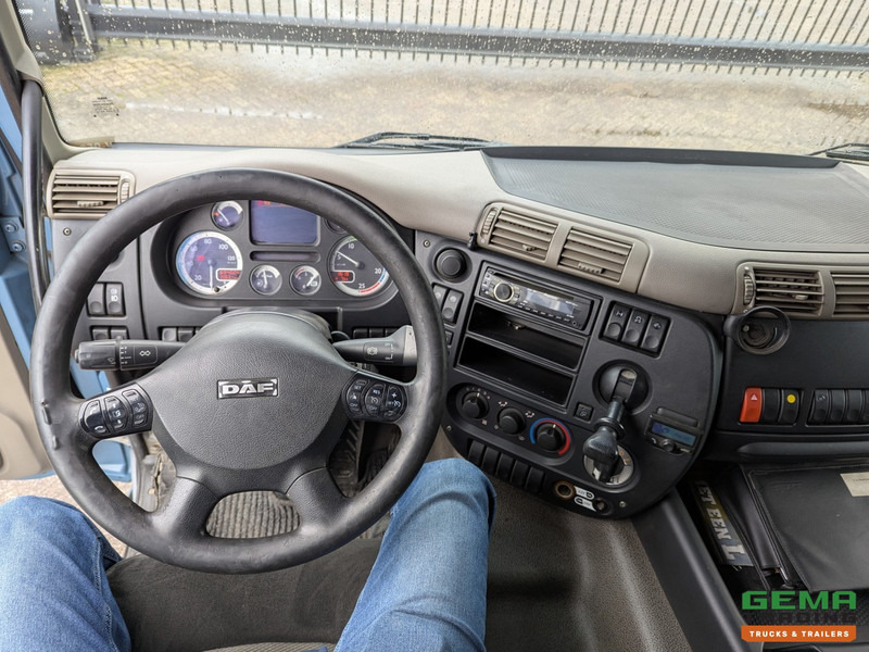 Interior photo 3: Xe tải thùng lửng/ Phẳng DAF FAN CF85.460 6x2/4 SpaceCab Euro5 - Open Laadbak 6.9M - Lift/Stuur-As - Rockinger