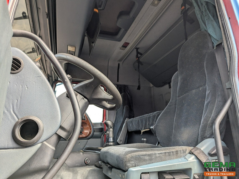 DAF XF95.430 4x2 Spacecab Euro2 - Retarder - Geslotenbak 7.7m - Handgeschakeld - Vangmuil - Xe tải hộp: hình 5 DAF XF95.430 4x2 Spacecab Euro2 - Retarder - Geslotenbak 7.7m - Handgeschakeld - Vangmuil - Xe tải hộp: hình 5