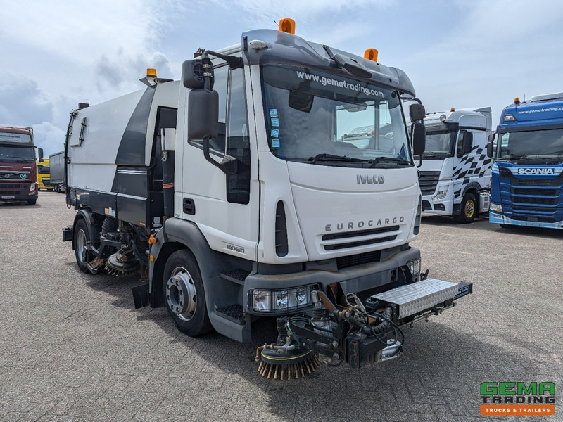 Iveco 140E21 4x2 Dagcab Euro3 - Schmidt SK500R - Hydrostaat - Xe quét đường: hình 4 Iveco 140E21 4x2 Dagcab Euro3 - Schmidt SK500R - Hydrostaat - Xe quét đường: hình 4