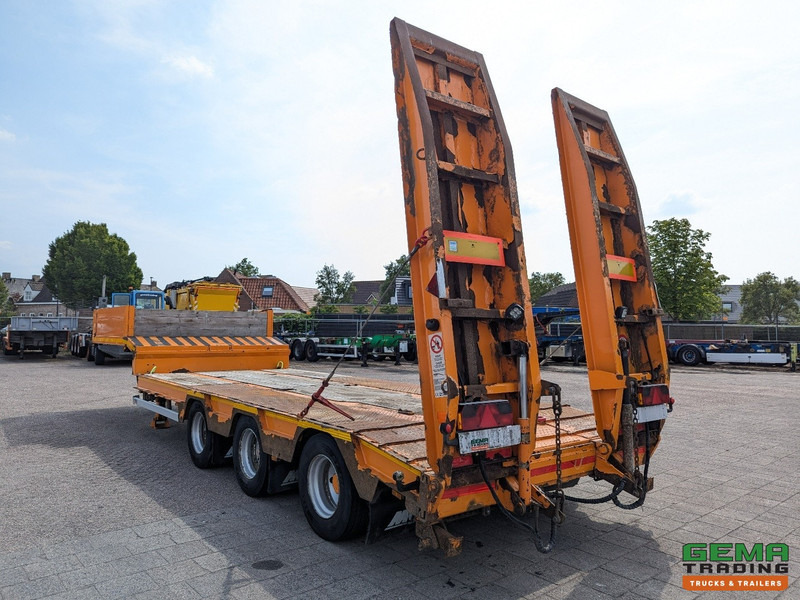 MOL D712/30Tri/45/56/1 3-Assen Gigant - Semi-Dieplader - Hydr. Rampen - NaloopAs - 09/2025 APK - Sơ mi rơ moóc thùng thấp: hình 3 MOL D712/30Tri/45/56/1 3-Assen Gigant - Semi-Dieplader - Hydr. Rampen - NaloopAs - 09/2025 APK - Sơ mi rơ moóc thùng thấp: hình 3