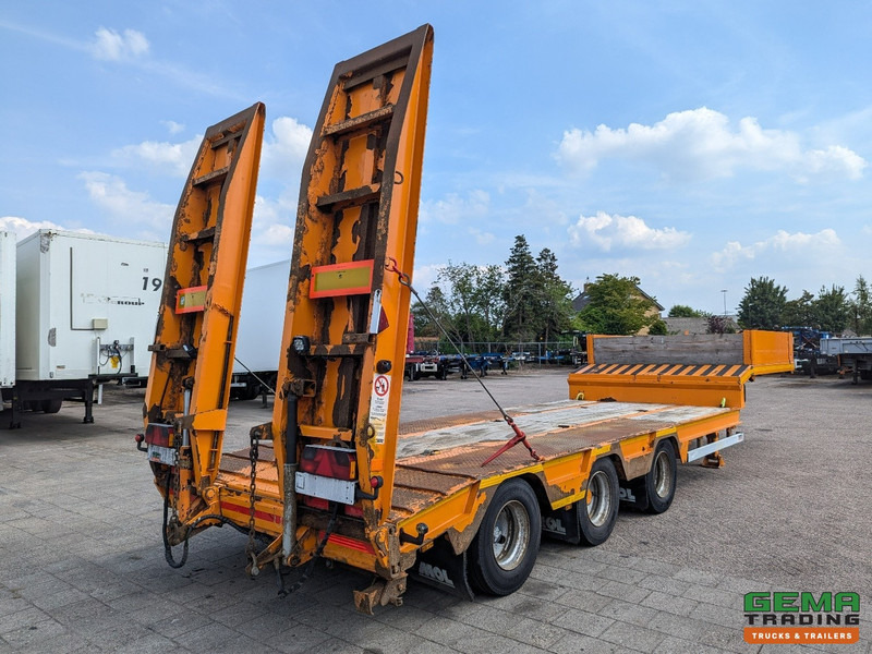 MOL D712/30Tri/45/56/1 3-Assen Gigant - Semi-Dieplader - Hydr. Rampen - NaloopAs - 09/2025 APK - Sơ mi rơ moóc thùng thấp: hình 2 MOL D712/30Tri/45/56/1 3-Assen Gigant - Semi-Dieplader - Hydr. Rampen - NaloopAs - 09/2025 APK - Sơ mi rơ moóc thùng thấp: hình 2