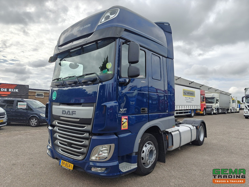 DAF XF 440 FT 4x2 SuperSpaceCab Euro6A - MEGA - Retarder - HandGeschakeld - 316.000KM! - Xe đầu kéo: hình 1 DAF XF 440 FT 4x2 SuperSpaceCab Euro6A - MEGA - Retarder - HandGeschakeld - 316.000KM! - Xe đầu kéo: hình 1