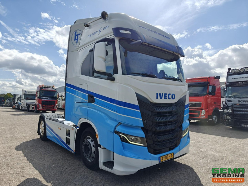 Iveco S-WAY 420 4x2 Euro6D - Dubbele Tanks - StandAirco - Navi - SMARTTacho V2 - 04/2026 APK - Xe đầu kéo: hình 2 Iveco S-WAY 420 4x2 Euro6D - Dubbele Tanks - StandAirco - Navi - SMARTTacho V2 - 04/2026 APK - Xe đầu kéo: hình 2