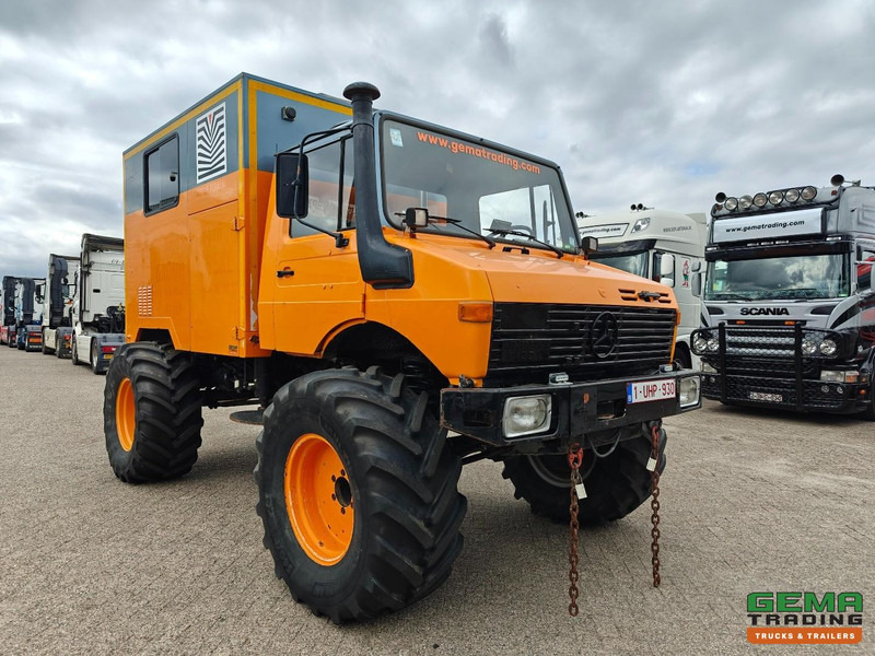 Mercedes-Benz Unimog 1300L 4x4 Handgeschakeld - GeslotenBak - PTO - Hydr. steunpoten - Webasto - SondeerWagen - Xe tải: hình 4 Mercedes-Benz Unimog 1300L 4x4 Handgeschakeld - GeslotenBak - PTO - Hydr. steunpoten - Webasto - SondeerWagen - Xe tải: hình 4