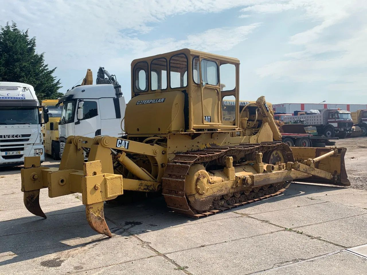 CAT Caterpillar D7E Bulldozer with ripper CLUTCH DEF CAT D7E Bulldozer with ripper CLUTCH DEFECT - Máy ủi: hình 4 CAT Caterpillar D7E Bulldozer with ripper CLUTCH DEF CAT D7E Bulldozer with ripper CLUTCH DEFECT - Máy ủi: hình 4