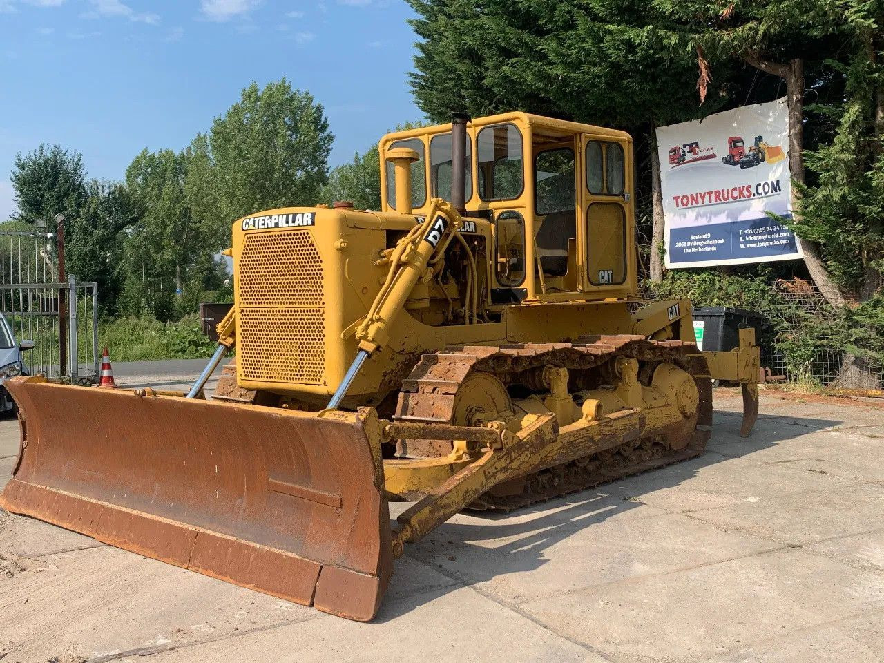 CAT Caterpillar D7E Bulldozer with ripper CLUTCH DEF CAT D7E Bulldozer with ripper CLUTCH DEFECT - Máy ủi: hình 2 CAT Caterpillar D7E Bulldozer with ripper CLUTCH DEF CAT D7E Bulldozer with ripper CLUTCH DEFECT - Máy ủi: hình 2