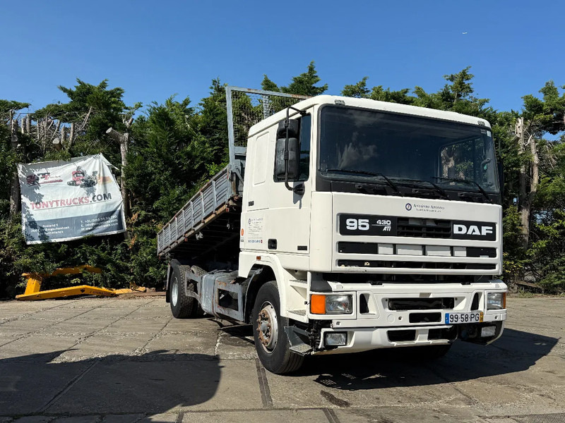 DAF 95.430 ATI 4X2 Tipper SPRING/AIR ZF MAN GEARBOX - Xe ben: hình 1 DAF 95.430 ATI 4X2 Tipper SPRING/AIR ZF MAN GEARBOX - Xe ben: hình 1