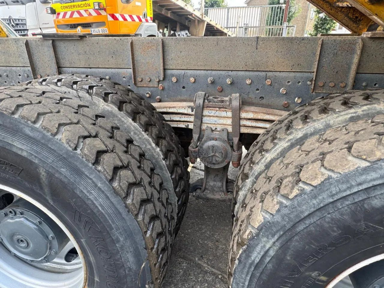 Mercedes-Benz Actros 3235 V6 8X4 Tipper Spring/Spring Manual G - Xe ben: hình 5 Mercedes-Benz Actros 3235 V6 8X4 Tipper Spring/Spring Manual G - Xe ben: hình 5