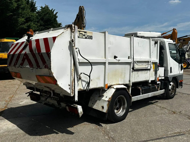Mitsubishi Canter GARBAGE TRUCK SPRING/SPRING MANUAL GEARBOX - Xe tải chở rác: hình 3 Mitsubishi Canter GARBAGE TRUCK SPRING/SPRING MANUAL GEARBOX - Xe tải chở rác: hình 3