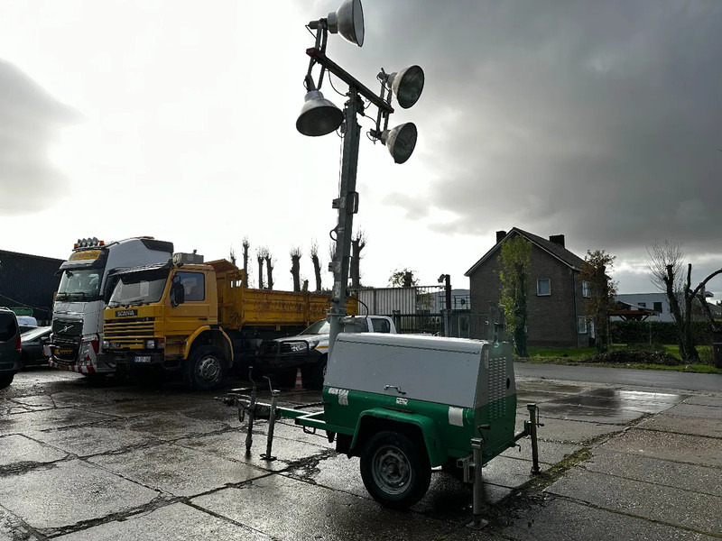 Terex AL4050 Towerlight 4X1000 Watt Lights - Tháp thắp sáng: hình 4 Terex AL4050 Towerlight 4X1000 Watt Lights - Tháp thắp sáng: hình 4