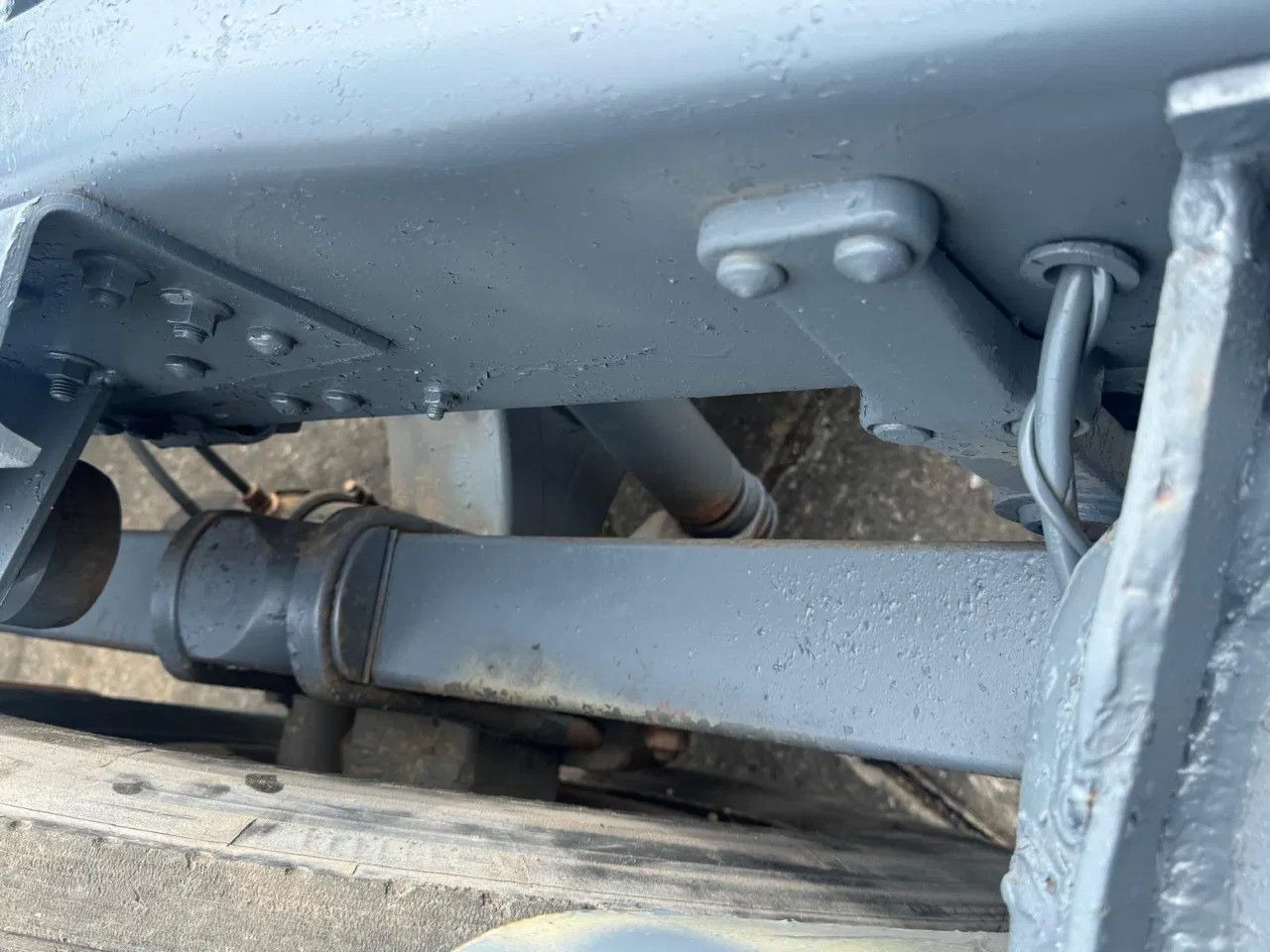 DAF 95.380 ATI 4X2 SPRING/SPRING ZF MAN GEARBOX - Xe đầu kéo: hình 5 DAF 95.380 ATI 4X2 SPRING/SPRING ZF MAN GEARBOX - Xe đầu kéo: hình 5