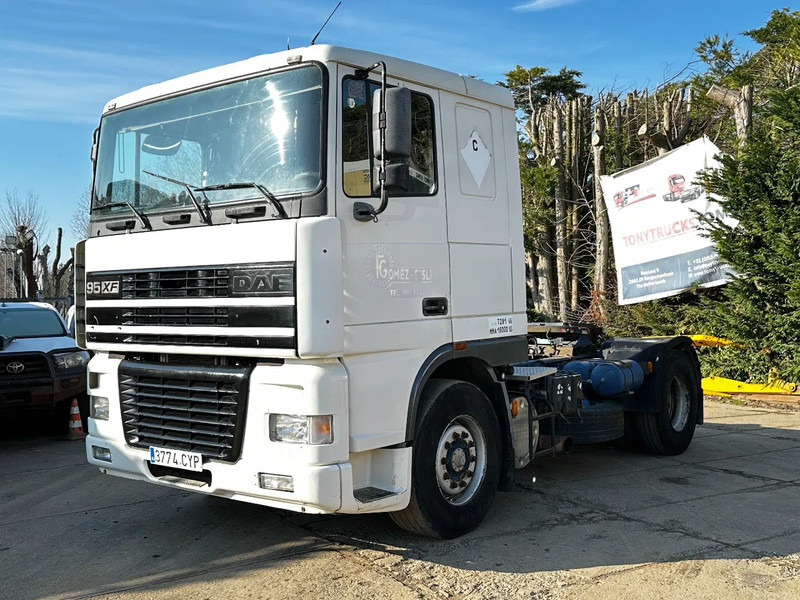 DAF XF 95.380 4X2 Tractor-unit Spring/Air ZF Manual Euro2 PTO - Xe đầu kéo: hình 2 DAF XF 95.380 4X2 Tractor-unit Spring/Air ZF Manual Euro2 PTO - Xe đầu kéo: hình 2