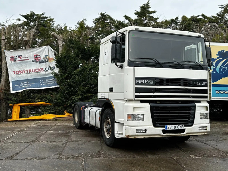 DAF XF 95.380 4X2 Tractor-unit Spring/Air ZF Manual Euro2 PTO - Xe đầu kéo: hình 1 DAF XF 95.380 4X2 Tractor-unit Spring/Air ZF Manual Euro2 PTO - Xe đầu kéo: hình 1