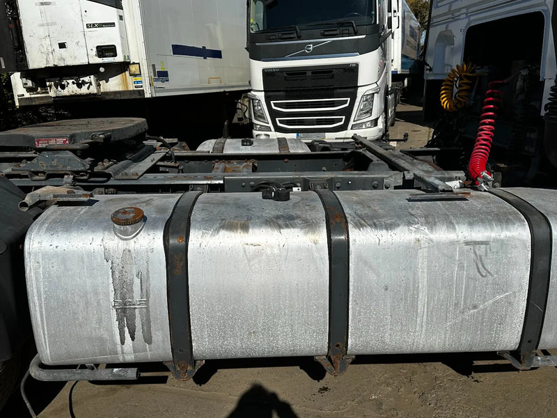 DAF XF 95.480 4X2 Tractor-unit Spring/Air ZF Manual Euro3 Airco - Xe đầu kéo: hình 5 DAF XF 95.480 4X2 Tractor-unit Spring/Air ZF Manual Euro3 Airco - Xe đầu kéo: hình 5