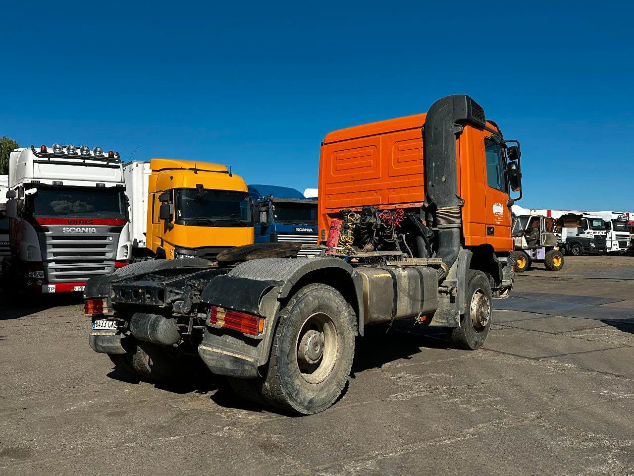 Mercedes-Benz Actros 2040 V6 4X4 Tractor-Unit Spring/Spring EP - Xe đầu kéo: hình 4 Mercedes-Benz Actros 2040 V6 4X4 Tractor-Unit Spring/Spring EP - Xe đầu kéo: hình 4