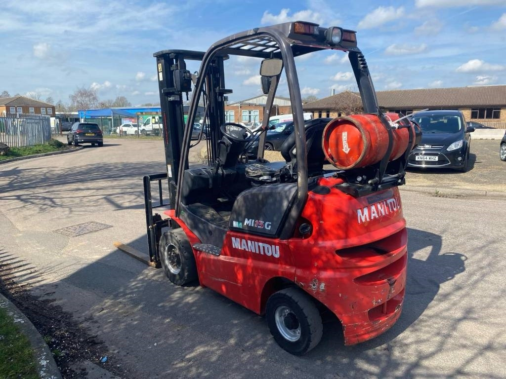 Manitou MI 15 G - Xe nâng gas: hình 3 Manitou MI 15 G - Xe nâng gas: hình 3