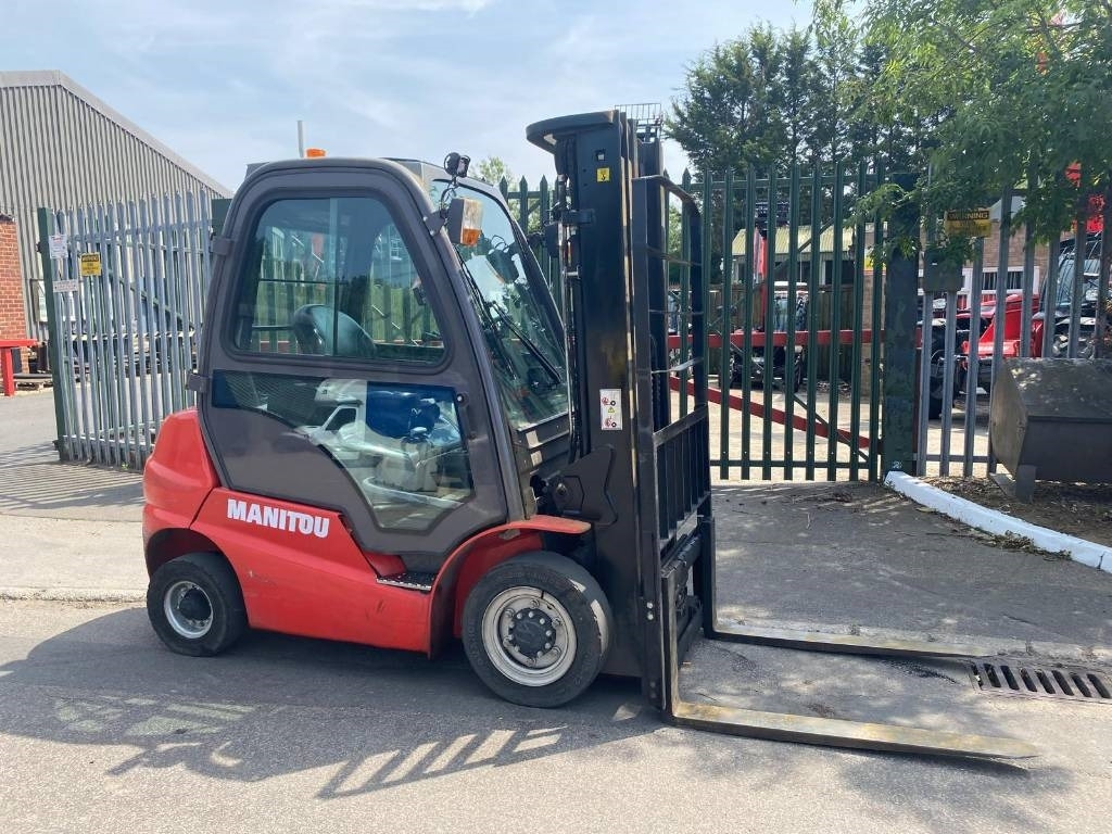 Xe nâng diesel Manitou Mi25D: hình 16 Xe nâng diesel Manitou Mi25D: hình 16