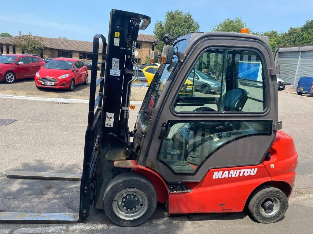 Xe nâng diesel Manitou Mi25D: hình 7 Xe nâng diesel Manitou Mi25D: hình 7
