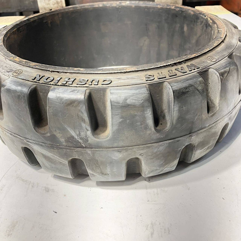 1X Watts 15x5x11 cushion tyre - Lốp cho Thiết bị xử lý vật liệu: hình 2 1X Watts 15x5x11 cushion tyre - Lốp cho Thiết bị xử lý vật liệu: hình 2