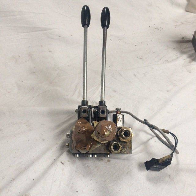 2-way hydraulic control unit for Still Wagner EGV-1600 - Van thủy lực cho Thiết bị xử lý vật liệu: hình 2 2-way hydraulic control unit for Still Wagner EGV-1600 - Van thủy lực cho Thiết bị xử lý vật liệu: hình 2