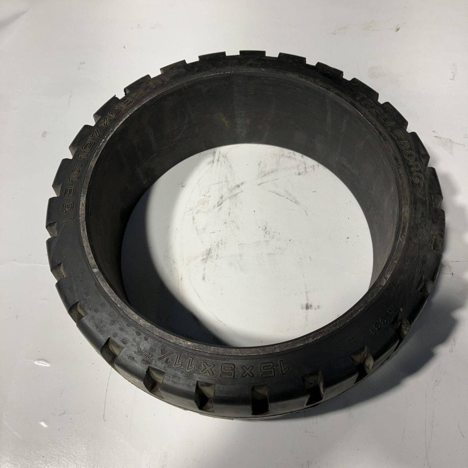 2X trelleborg 15x5x11 1/4 tyres - Lốp cho Thiết bị xử lý vật liệu: hình 1 2X trelleborg 15x5x11 1/4 tyres - Lốp cho Thiết bị xử lý vật liệu: hình 1