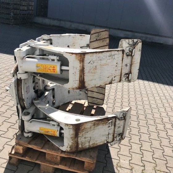 Cascade Rotating Roll clamp - Ngàm kẹp cho Thiết bị xử lý vật liệu: hình 4 Cascade Rotating Roll clamp - Ngàm kẹp cho Thiết bị xử lý vật liệu: hình 4