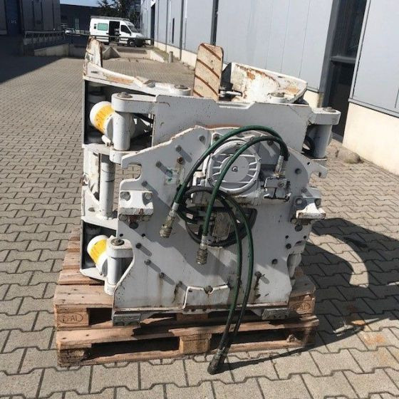 Cascade Rotating Roll clamp - Ngàm kẹp cho Thiết bị xử lý vật liệu: hình 2 Cascade Rotating Roll clamp - Ngàm kẹp cho Thiết bị xử lý vật liệu: hình 2
