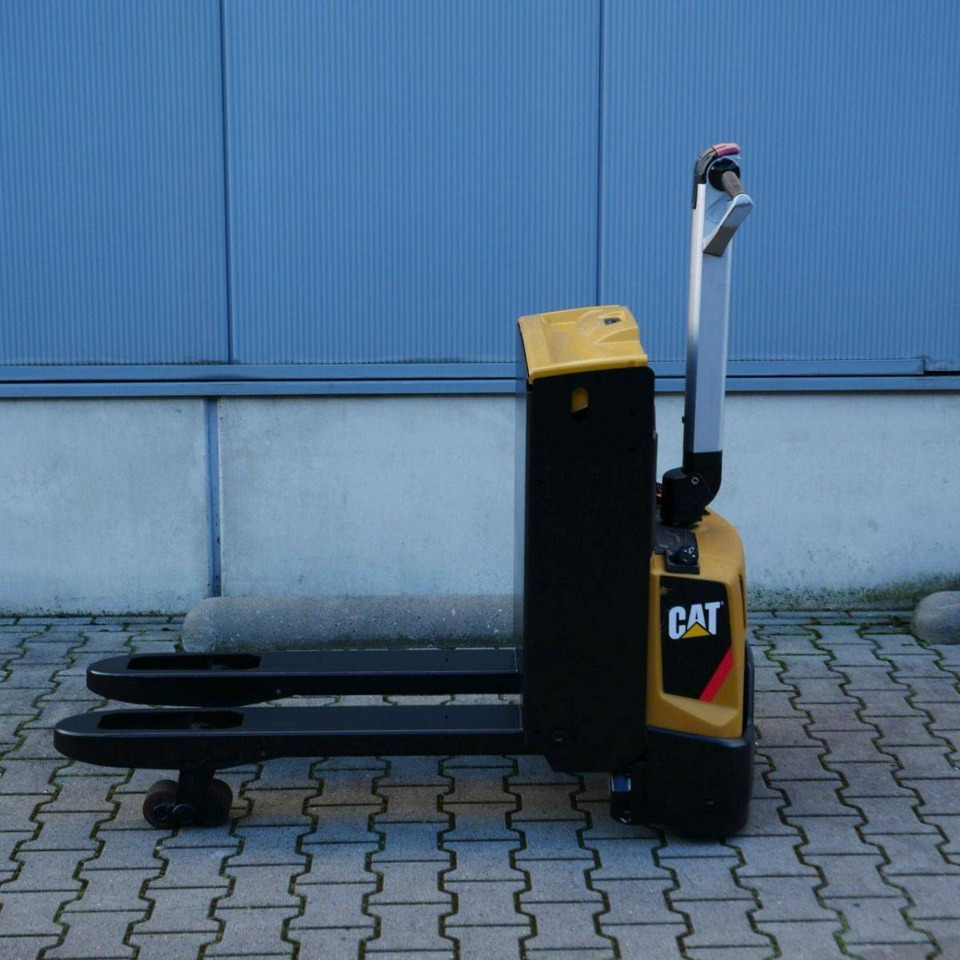 Caterpillar NPP16N2 - Xe tải nâng pallet: hình 4 Caterpillar NPP16N2 - Xe tải nâng pallet: hình 4
