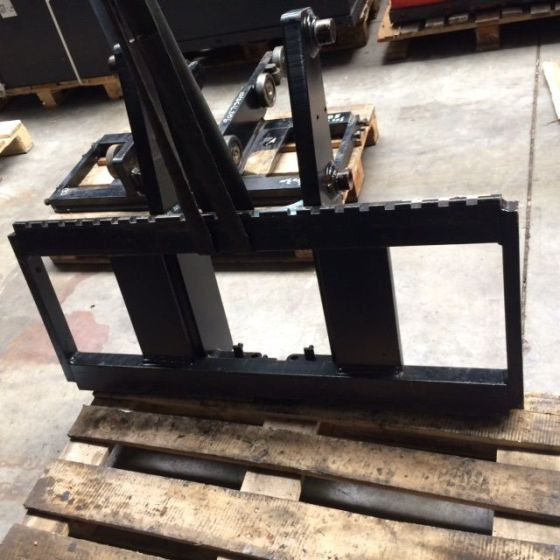 Fork carriage 1190 mm for CAT./ Mitsubishi - Đính kèm cho Thiết bị xử lý vật liệu: hình 1 Fork carriage 1190 mm for CAT./ Mitsubishi - Đính kèm cho Thiết bị xử lý vật liệu: hình 1