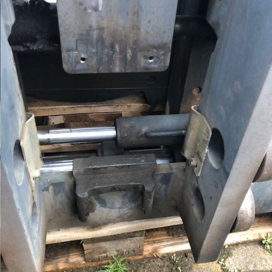 Integrated fork positioner shaft guid with side shift - Đính kèm cho Thiết bị xử lý vật liệu: hình 2 Integrated fork positioner shaft guid with side shift - Đính kèm cho Thiết bị xử lý vật liệu: hình 2
