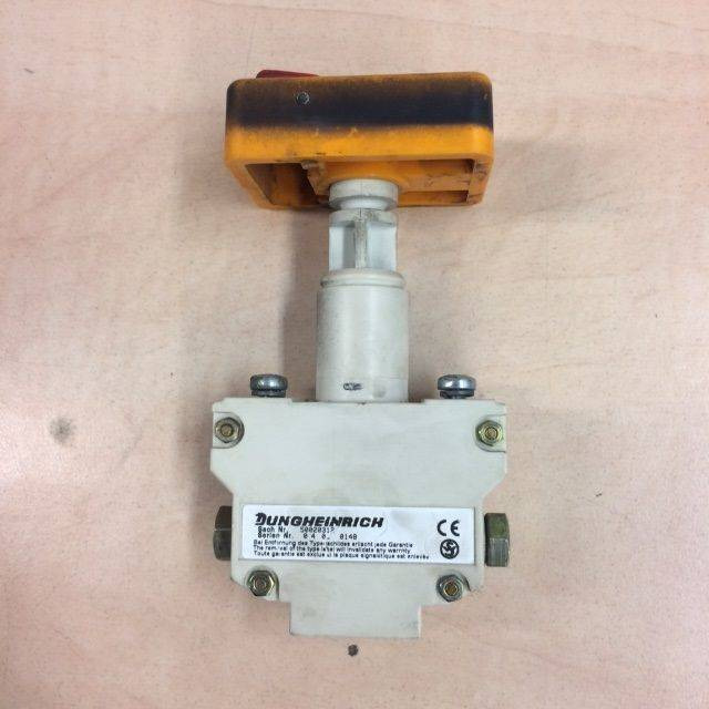 Emergency stop switch ERD 220 - Công tắc cột lái cho Thiết bị xử lý vật liệu: hình 3 Emergency stop switch ERD 220 - Công tắc cột lái cho Thiết bị xử lý vật liệu: hình 3