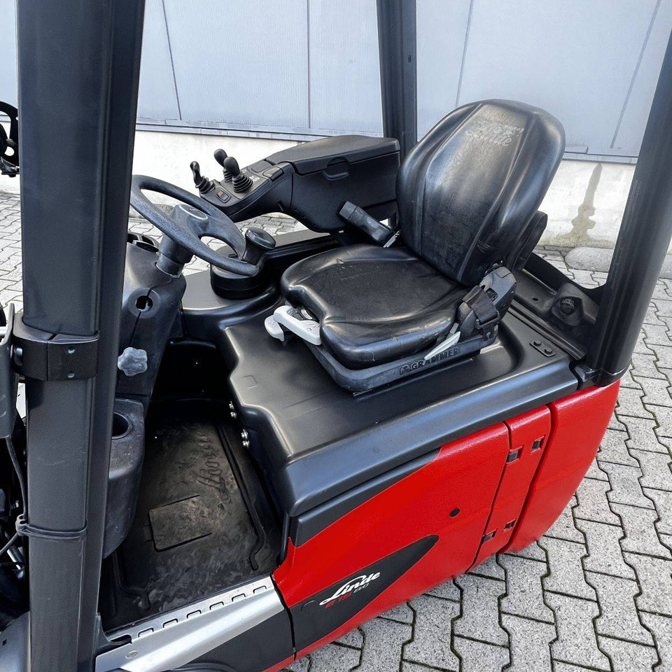 Linde E15 (386-02) EVO - Xe nâng điện: hình 3 Linde E15 (386-02) EVO - Xe nâng điện: hình 3