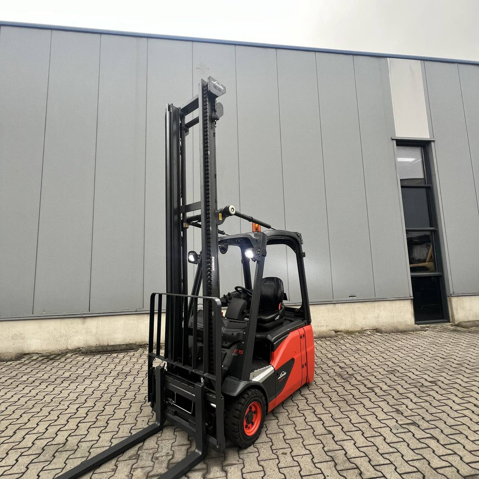 Linde E15 (386-02) EVO - Xe nâng điện: hình 1 Linde E15 (386-02) EVO - Xe nâng điện: hình 1