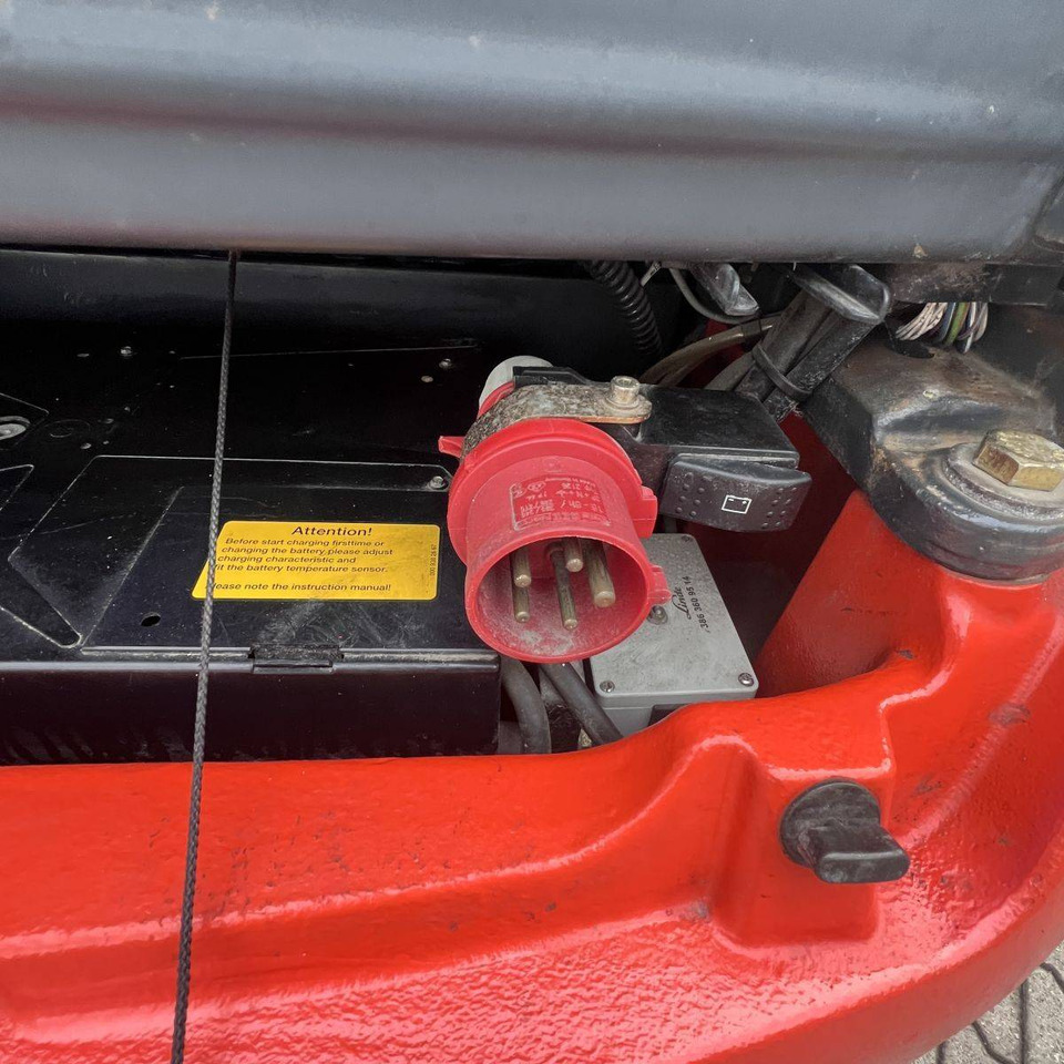 Xe nâng điện Linde E20PH (386): hình 20