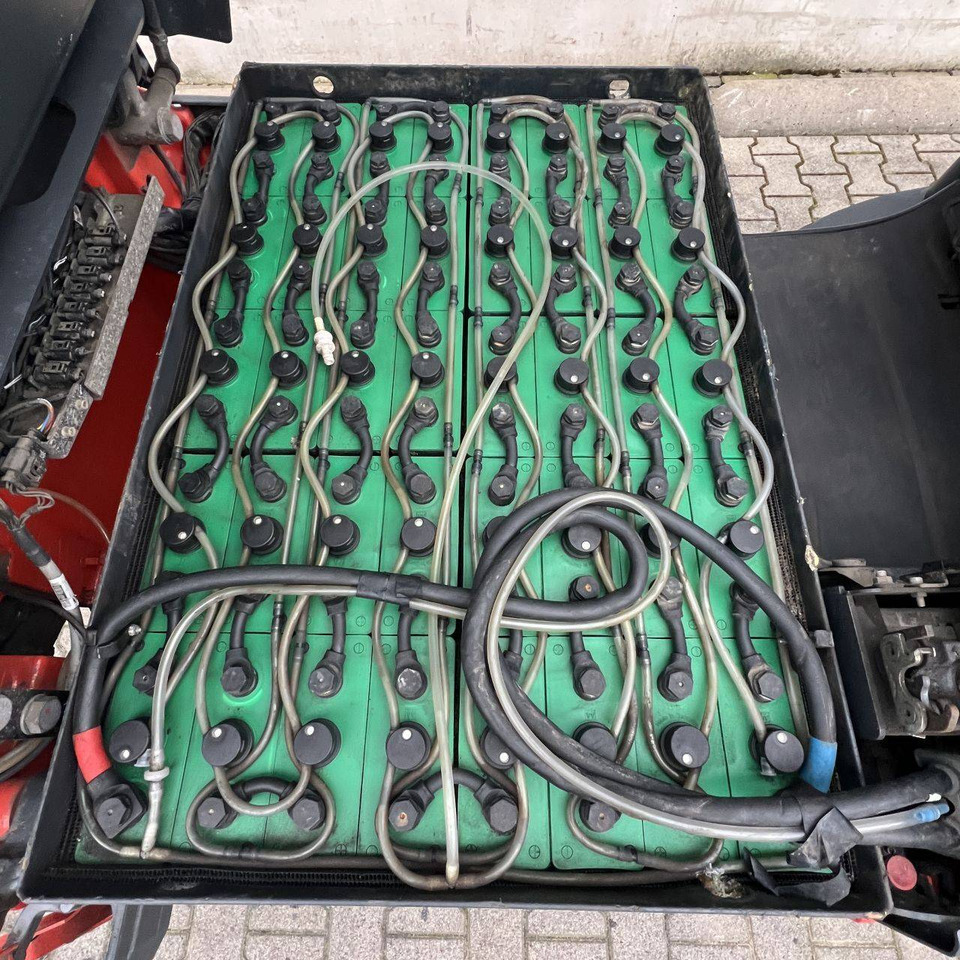 Xe nâng điện Linde E20R (387) Roadster: hình 13 Xe nâng điện Linde E20R (387) Roadster: hình 13