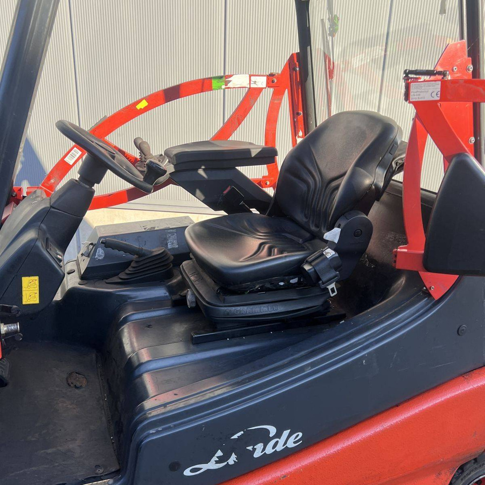 Linde E25S (336-03) - Xe nâng điện: hình 4 Linde E25S (336-03) - Xe nâng điện: hình 4