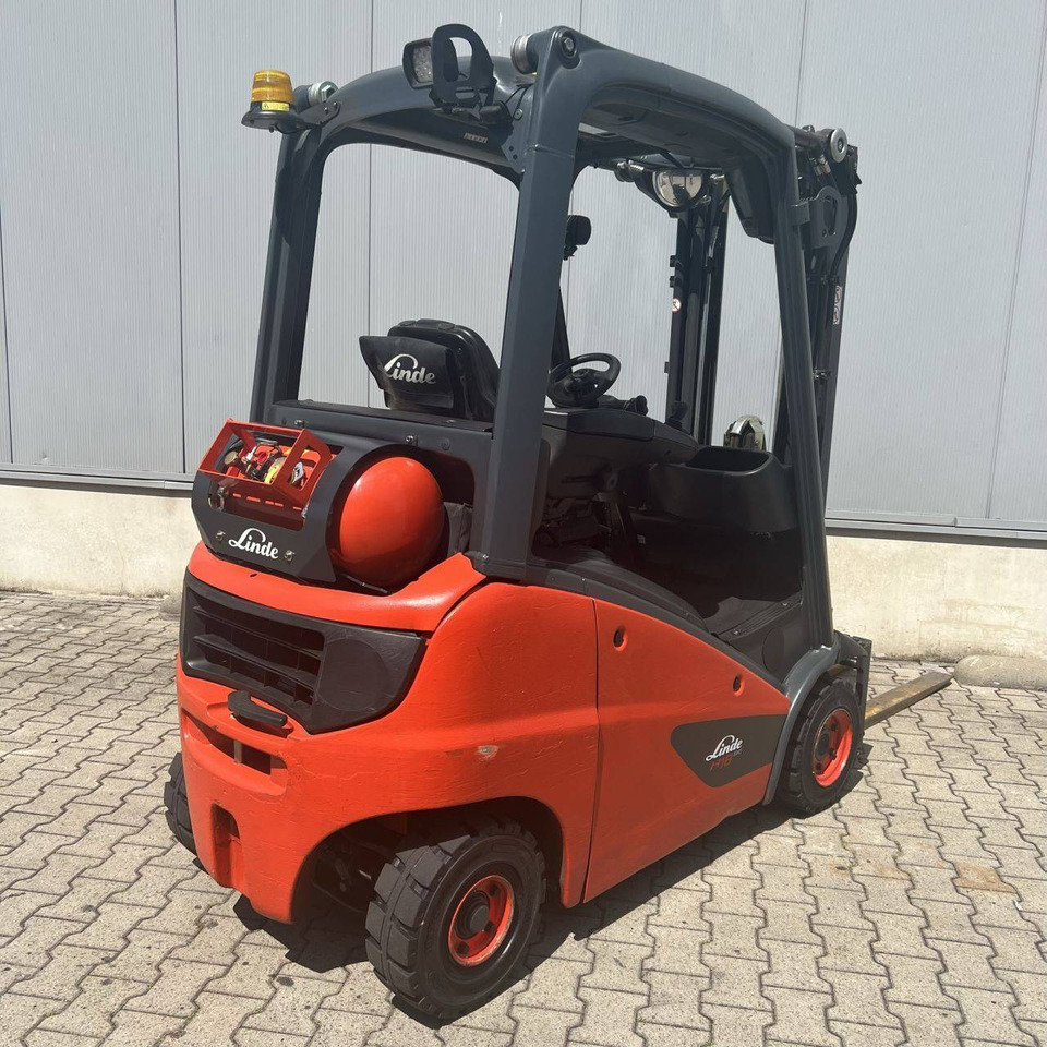 Linde H18T (391-02) EVO - Xe nâng gas: hình 2 Linde H18T (391-02) EVO - Xe nâng gas: hình 2