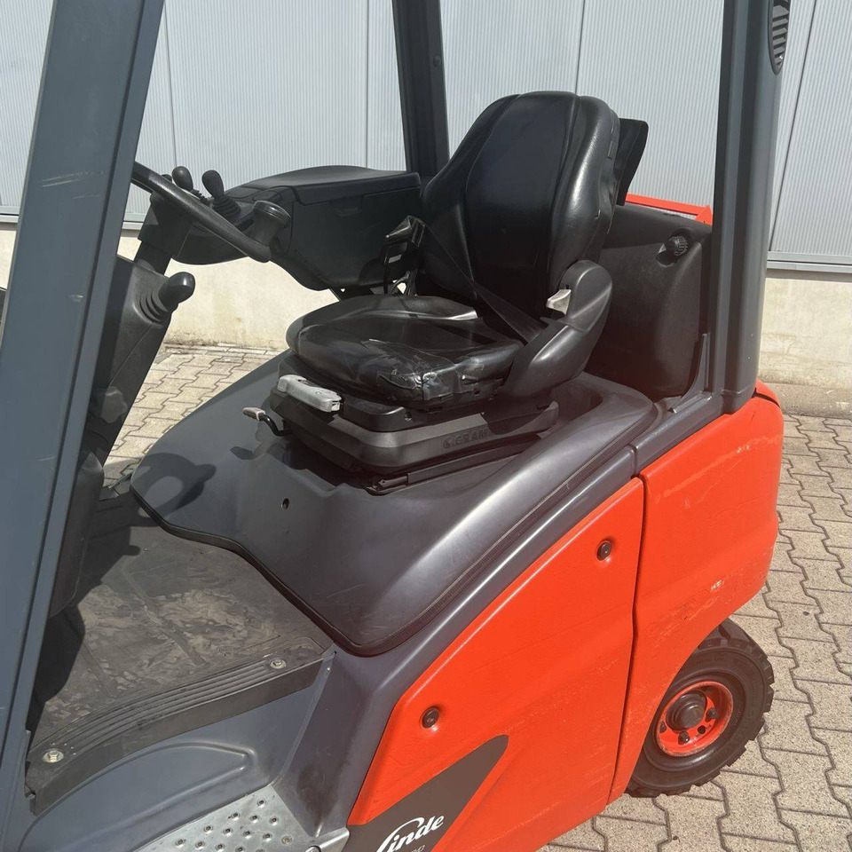 Linde H18T (391-02) EVO - Xe nâng gas: hình 4 Linde H18T (391-02) EVO - Xe nâng gas: hình 4