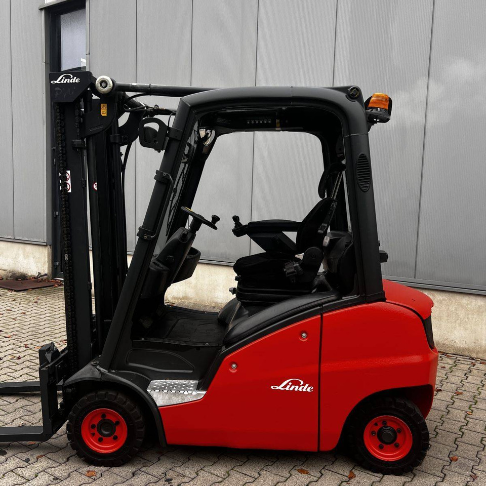 Linde H20D (391) - Xe nâng diesel: hình 3 Linde H20D (391) - Xe nâng diesel: hình 3