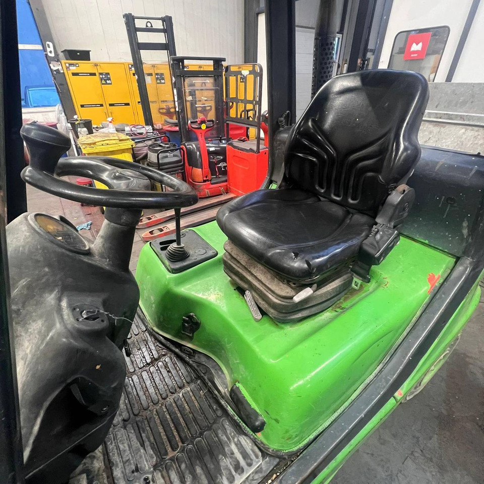 Linde H25D (351-03) - Xe nâng diesel: hình 3 Linde H25D (351-03) - Xe nâng diesel: hình 3