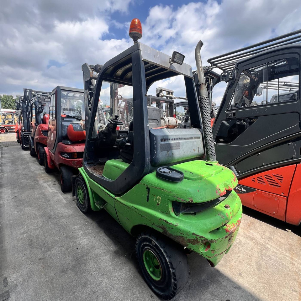 Linde H25D (351-03) - Xe nâng diesel: hình 2 Linde H25D (351-03) - Xe nâng diesel: hình 2