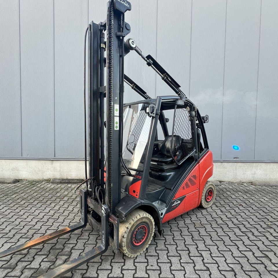 Linde H25T-02 (392) EVO - Xe nâng gas: hình 1 Linde H25T-02 (392) EVO - Xe nâng gas: hình 1
