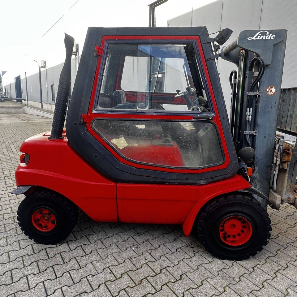 Linde H30D (351-03) - Xe nâng diesel: hình 4 Linde H30D (351-03) - Xe nâng diesel: hình 4