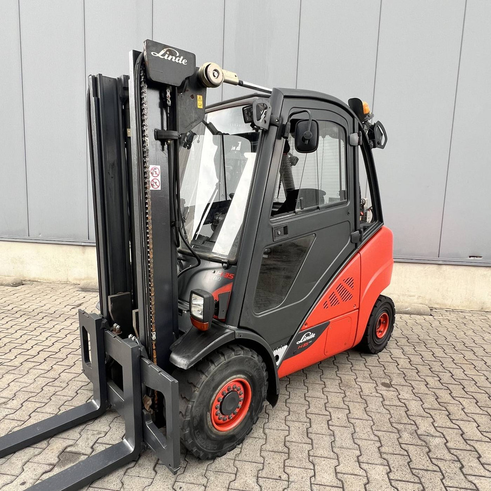 Linde H35D (393-02) EVO - Xe nâng diesel: hình 1 Linde H35D (393-02) EVO - Xe nâng diesel: hình 1